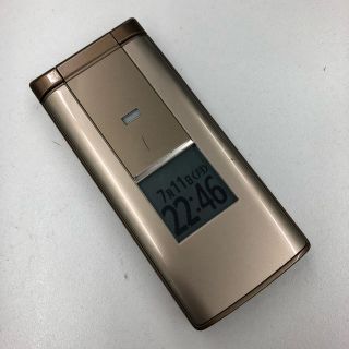 キョウセラ(京セラ)の★ au KYF32 ゴールド 【Ki117】(携帯電話本体)