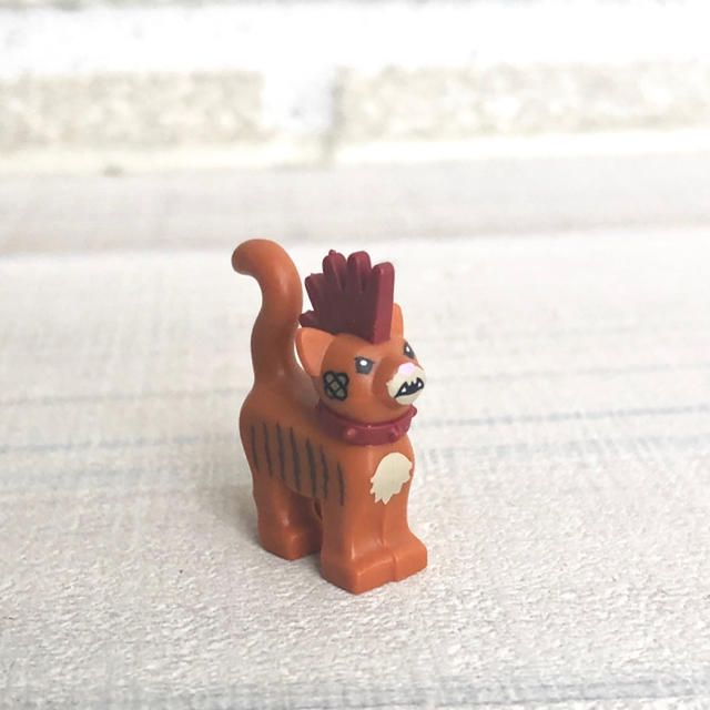 Lego(レゴ)のレゴ ミニフィグ 猫 スカーフィールド キッズ/ベビー/マタニティのおもちゃ(知育玩具)の商品写真