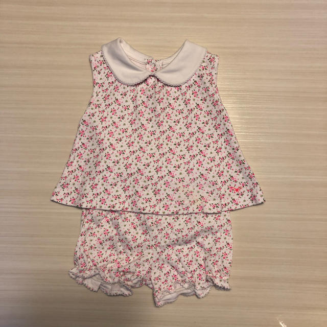 BARNEYS NEW YORK(バーニーズニューヨーク)のLIVLY  セットアップ 6m～9m キッズ/ベビー/マタニティのベビー服(~85cm)(その他)の商品写真