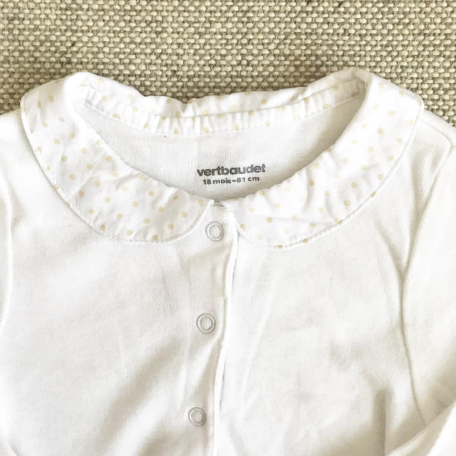 PETIT BATEAU(プチバトー)の【美品】フランスブランド vertbaudet 丸襟ロンパース 18m81cm キッズ/ベビー/マタニティのベビー服(~85cm)(ロンパース)の商品写真