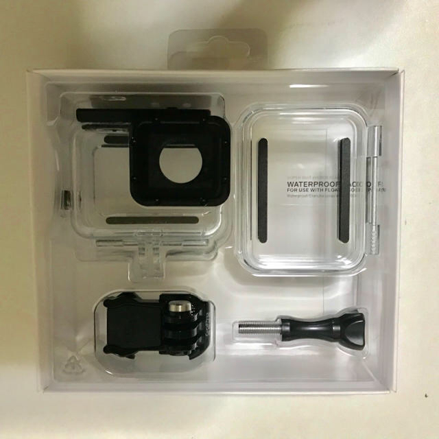 GoPro(ゴープロ)のGo pro 防水ケース Super suit 純正 スマホ/家電/カメラのカメラ(コンパクトデジタルカメラ)の商品写真