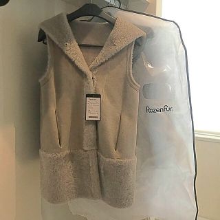 マックスマーラ(Max Mara)の未使用 ムートンベスト美品(ベスト/ジレ)