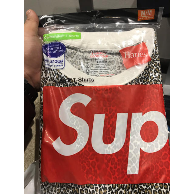 Supreme(シュプリーム)のベニー様専用 supreme ヒョウ柄 Tシャツ レオパード メンズのトップス(Tシャツ/カットソー(半袖/袖なし))の商品写真