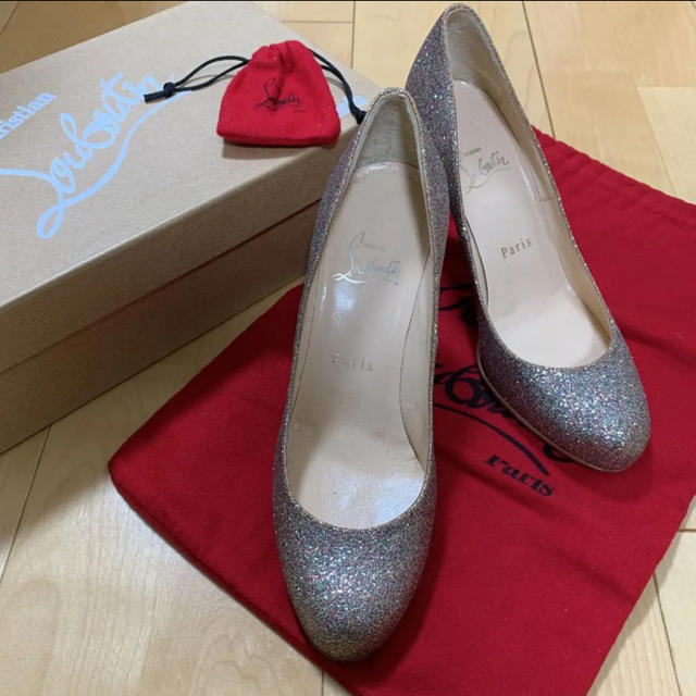 Christian Louboutin(クリスチャンルブタン)の※にらこ様専用※ Christian Louboutin 35.5 レディースの靴/シューズ(ハイヒール/パンプス)の商品写真