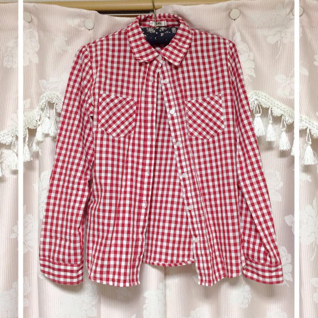 GRL(グレイル)の赤ギンガムチェックシャツ レディースのトップス(シャツ/ブラウス(長袖/七分))の商品写真