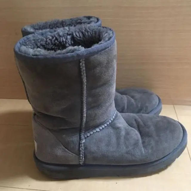 UGG(アグ)の早い者勝ち！UGG グレー 23.0 レディースの靴/シューズ(ブーツ)の商品写真