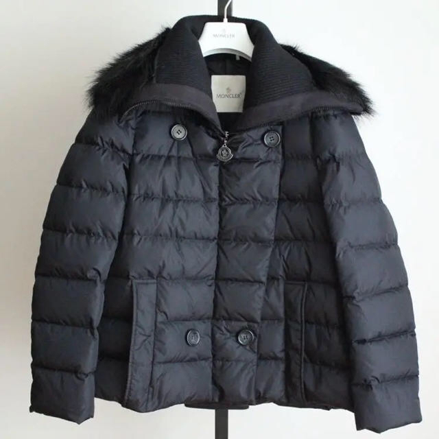 高級感 MONCLER - ⭕️ちびみみ様【超希少】極上品 32万 リアルファー ウール切替 ダウンジャケット 高級感 MONCLER - ⭕️ちびみみ様【超希少】極上品 32万 リアルファー ウール切替 ダウンジャケット