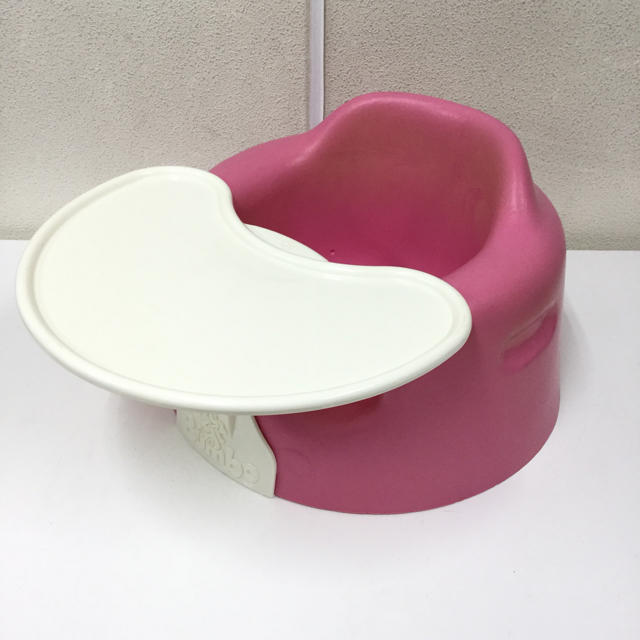 Bumbo(バンボ)のバンボ ベビーソファ バンボチェア テーブル付 ピンク キッズ/ベビー/マタニティの寝具/家具(その他)の商品写真