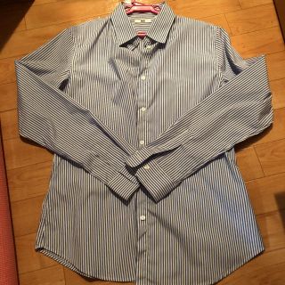 ユニクロ(UNIQLO)のストライプワイシャツ (送料込)(シャツ/ブラウス(長袖/七分))