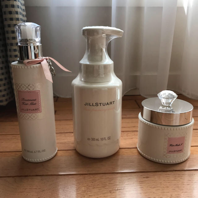 JILLSTUART(ジルスチュアート)の★JILL STUART ジルスチュアート  フォーミングのみ コスメ/美容のヘアケア/スタイリング(トリートメント)の商品写真