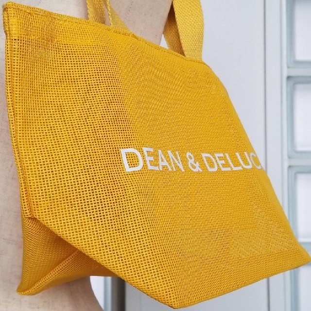 DEAN & DELUCA(ディーンアンドデルーカ)のDEAN&DELUCAイエローメッシュトートバッグ新品 レディースのバッグ(トートバッグ)の商品写真