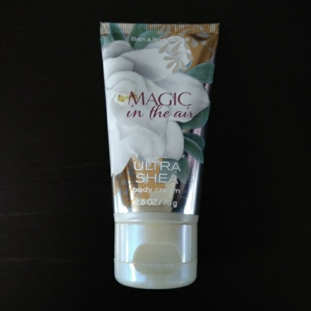 Bath & Body Works(バスアンドボディーワークス)の【マノア様専用ページ】MAGIC in the air コスメ/美容のボディケア(ボディクリーム)の商品写真