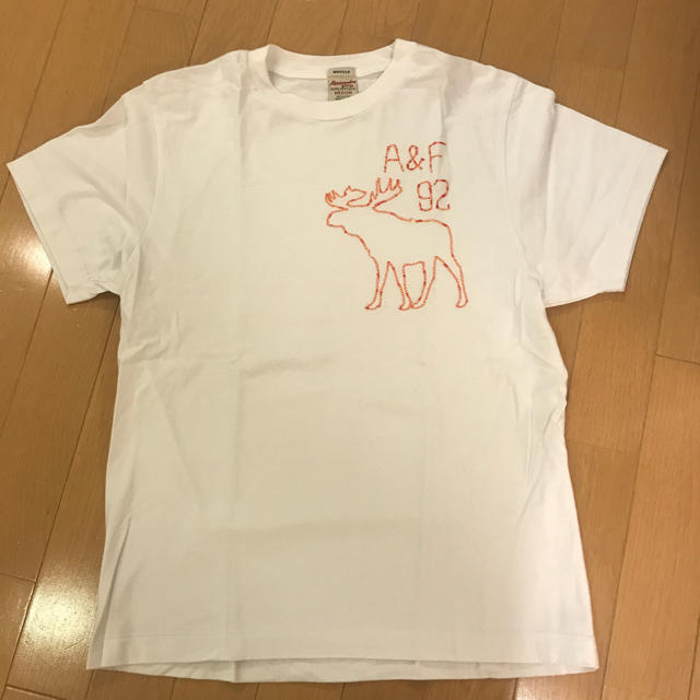 Abercrombie&Fitch(アバクロンビーアンドフィッチ)のＴシャツ レディースのトップス(Tシャツ(半袖/袖なし))の商品写真