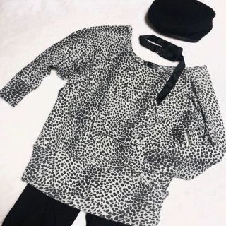 ザラ(ZARA)の今日迄　最終値下げ　ヒョウ柄 モノトーン オフショル ロンT トップス(カットソー(長袖/七分))