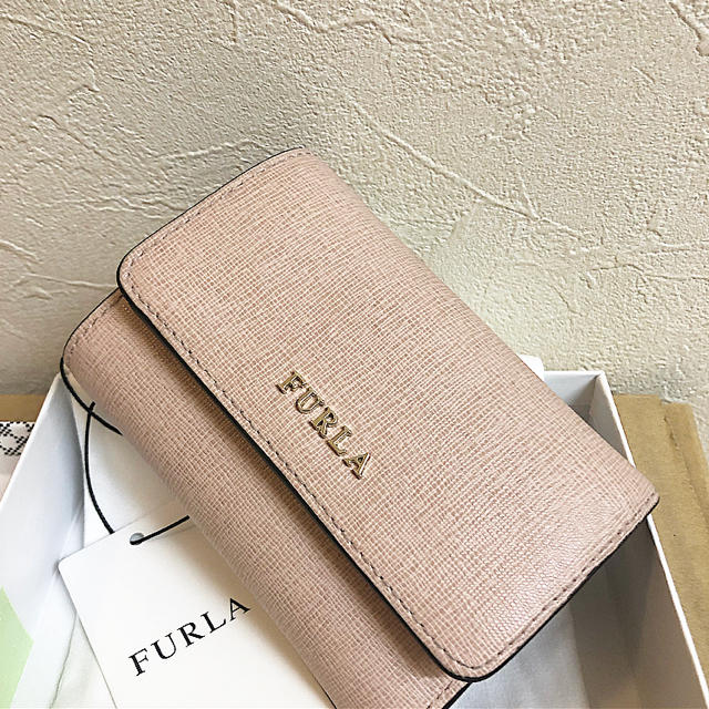 FURLA 財布