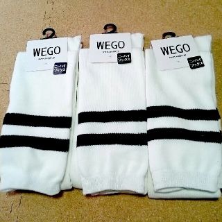 ウィゴー(WEGO)のWEGO：白ニーハイソックス3足セット(ソックス)