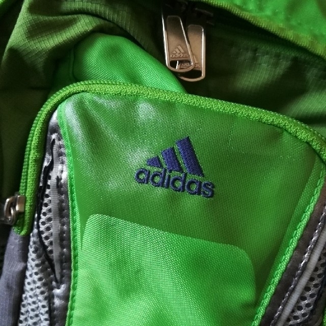 adidas(アディダス)のadidas 子供用リュック キッズ/ベビー/マタニティのこども用バッグ(リュックサック)の商品写真