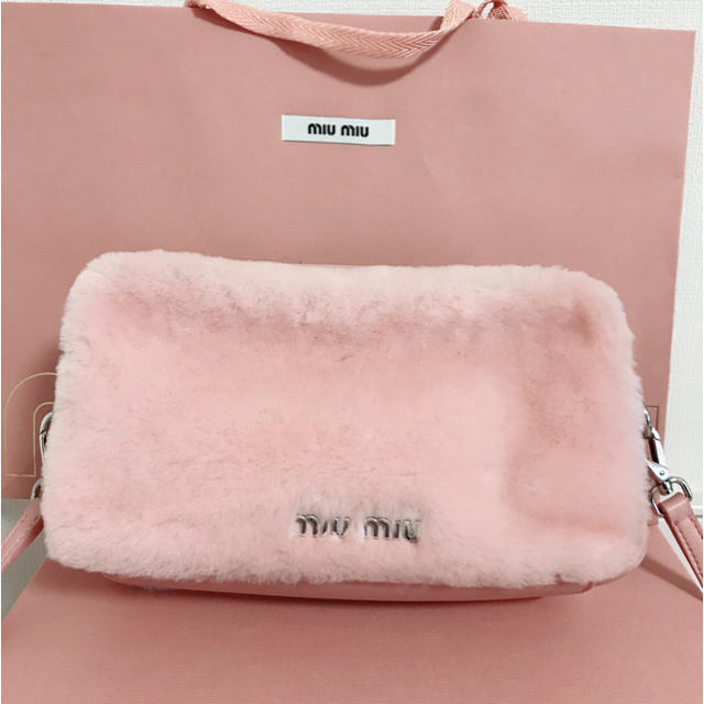 MIU MIU - 【超希少】新品 限定 miumiu 2019 ファー 超希少 MIU MIU - 【超希少】新品 限定 miumiu 2019 ファー 超希少