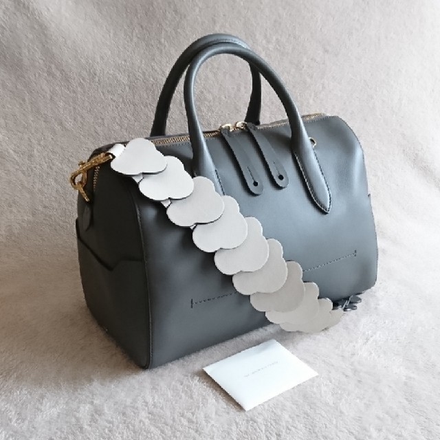 【注意喚起】 ANYA HINDMARCH ■ vere barrel