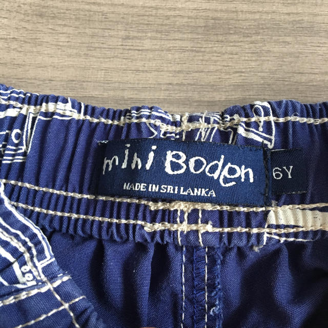 Boden(ボーデン)のmini boden ハーフパンツ 6y 男の子 キッズ/ベビー/マタニティのキッズ服男の子用(90cm~)(パンツ/スパッツ)の商品写真