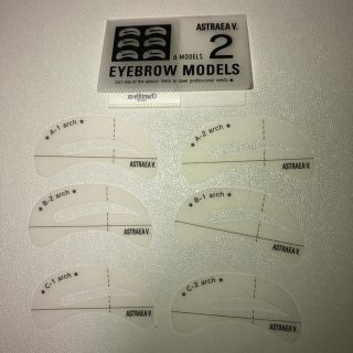 eyebrow models(アイブロウペンシル)