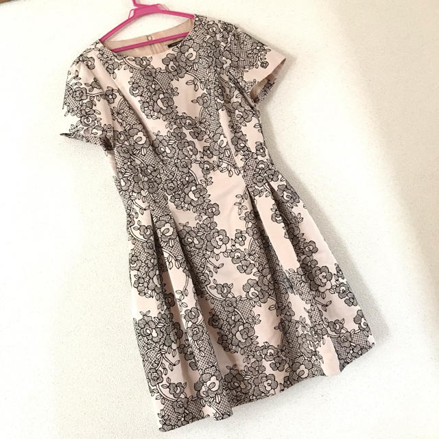 Maglie par ef-de(マーリエパーエフデ)のもも様専用⭐︎マーリエパーエフデ の花柄フレアワンピース レディースのワンピース(ひざ丈ワンピース)の商品写真