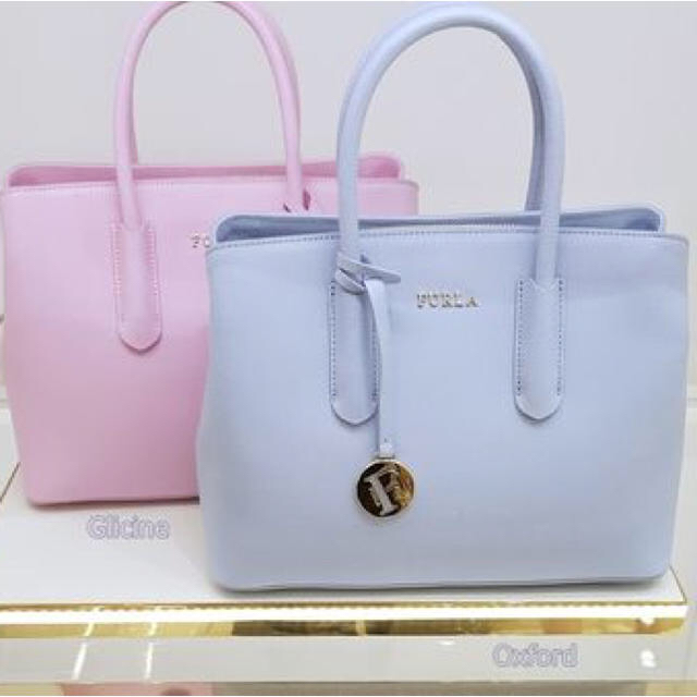 furla tessa ライトブルーバック