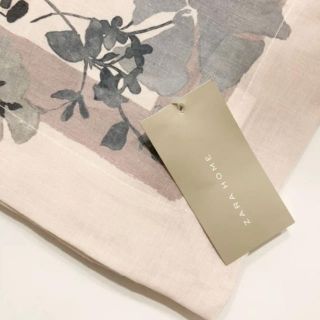 ザラホーム(ZARA HOME)の新品 ZARA HOME ザラホーム フラワープリント テーブルランナー(テーブル用品)