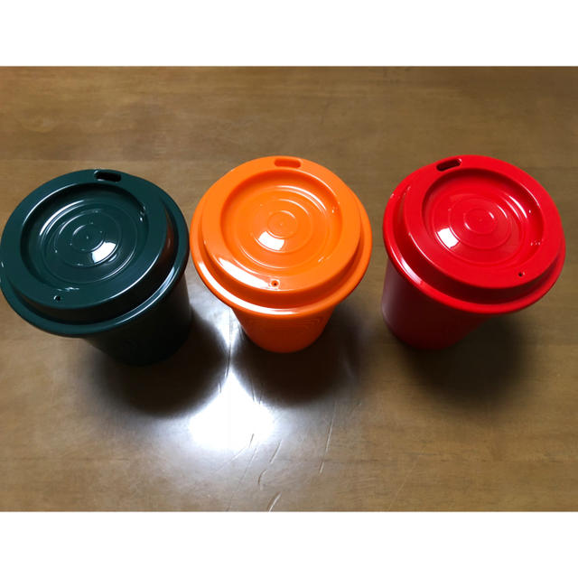 LE CREUSET(ルクルーゼ)のル・クルーゼ ポータブルカップ3個セット インテリア/住まい/日用品のキッチン/食器(容器)の商品写真