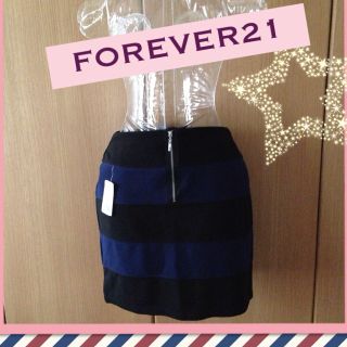 フォーエバートゥエンティーワン(FOREVER 21)のForever21 大人ボーダースカート(ひざ丈スカート)