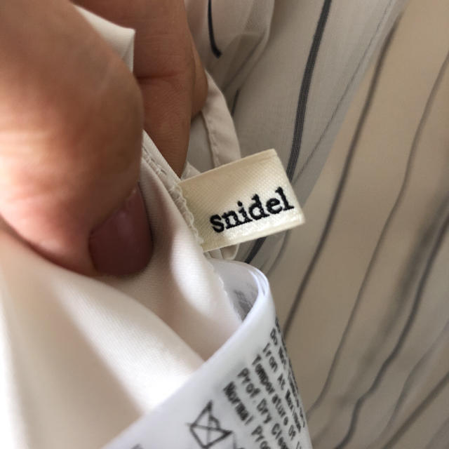 SNIDEL(スナイデル)の週末セール スナイデル ワンピース レディースのワンピース(ひざ丈ワンピース)の商品写真