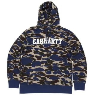 カーハート(carhartt)のcarhartt wip カモフラパーカー(スウェット)