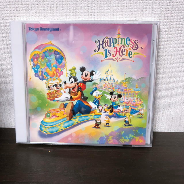 Disney 東京ディズニーランド ハピネスイズヒア Happiness Is Here Cdの通販 By りくここ S Shop ディズニー ならラクマ