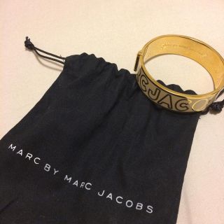 マークバイマークジェイコブス(MARC BY MARC JACOBS)のマーク バングル(ブレスレット/バングル)