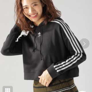 アディダス(adidas)のadidas originals クロップドパーカー(パーカー)