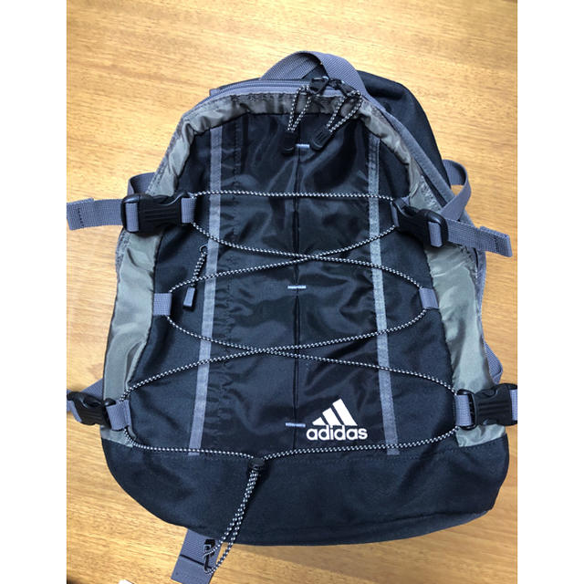 adidas(アディダス)のadidasリュック メンズのバッグ(バッグパック/リュック)の商品写真