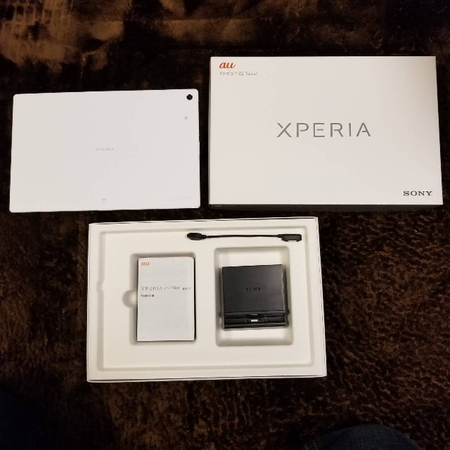 Xperia(エクスペリア)のgen様専用！☆SONY Xperia Z2 Tablet au (SOT21) スマホ/家電/カメラのPC/タブレット(タブレット)の商品写真