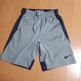 ナイキ(NIKE)の風様専用！150㎝～160㎝　NIKE　ハーフパンツ(パンツ/スパッツ)