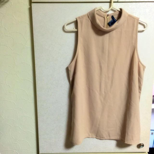 FOREVER 21(フォーエバートゥエンティーワン)のForever21✨Tops レディースのトップス(シャツ/ブラウス(半袖/袖なし))の商品写真