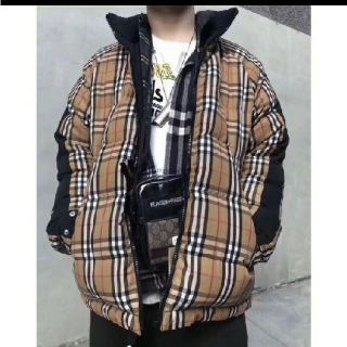 BURBERRY(ダウンジャケット ・ ホワイト/白色系)のフリマ BURBERRY(ダウンジャケット ・ ホワイト/白色系)のフリマ