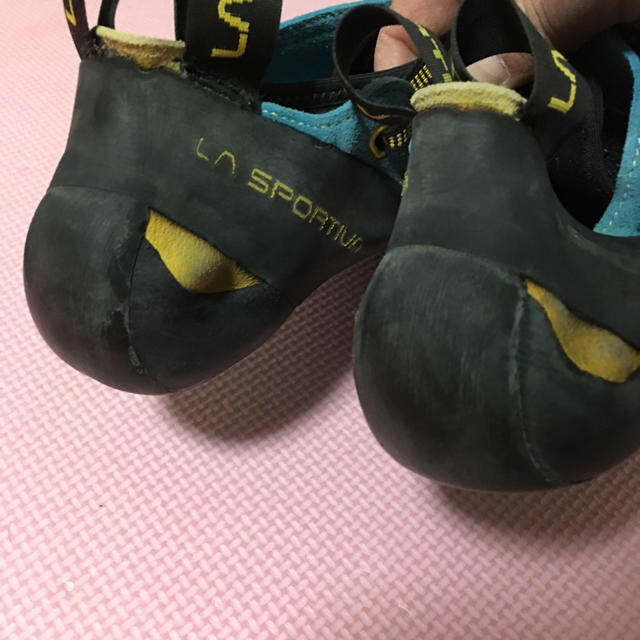 LA SPORTIVA(スポルティバ)のスポルティバ フューチュラ38 クライミングシューズ スポーツ/アウトドアのアウトドア(登山用品)の商品写真