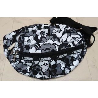 レスポートサック(LeSportsac)のレスポートサック　ウエストポーチ(花柄)(ボディバッグ/ウエストポーチ)