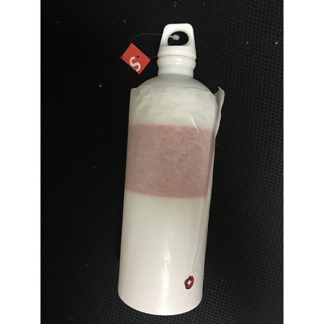 Supreme  SIGG CYD 1.0L Water Bottle 2