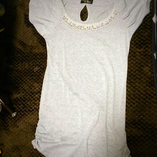 セシルマクビー(CECIL McBEE)のセシルマクビー グレー トップス(Tシャツ(半袖/袖なし))