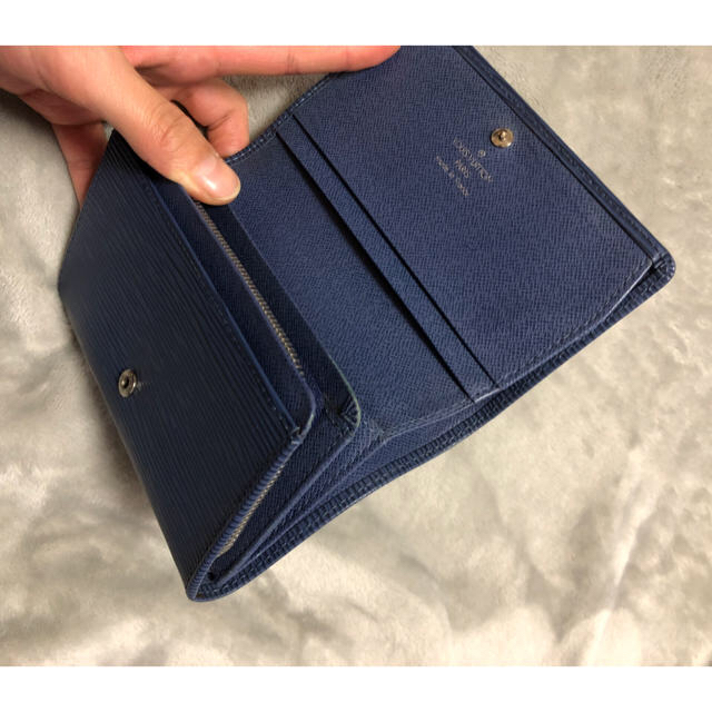 ルイヴィトン エピ 二つ折り財布 | フリマアプリ ラクマ ルイヴィトン エピ 二つ折り財布 | フリマアプリ ラクマ