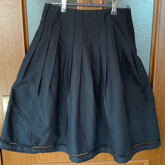 COMME CA ISM(コムサイズム)のコムサ ISM レディースM ブラックスカート 裾レース レディースのスカート(ひざ丈スカート)の商品写真
