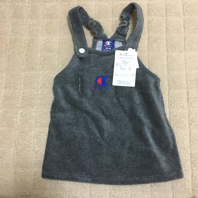 Champion(チャンピオン)のチャンピオン ジャンパースカート （新品未使用） キッズ/ベビー/マタニティのベビー服(~85cm)(ワンピース)の商品写真