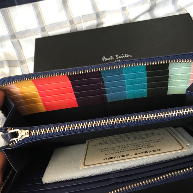 Paul Smith(ポールスミス)のポールスミス GW値引期間 財布  ラウンドファスナー長財布 マルチストライプ レディースのファッション小物(財布)の商品写真