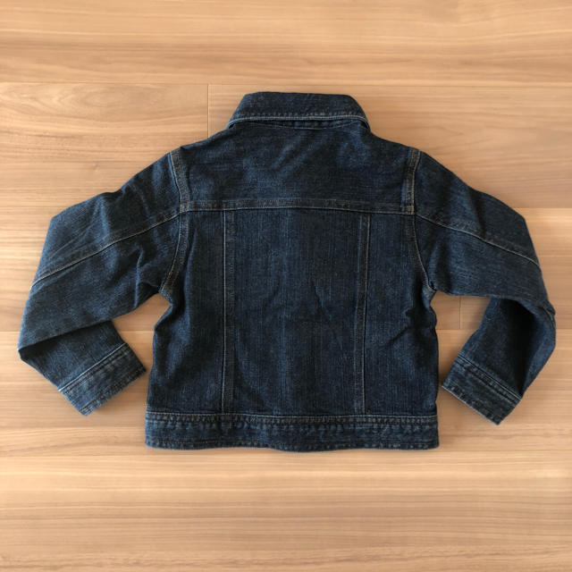 GU(ジーユー)の新品 ストレッチ ジージャン 110 キッズ/ベビー/マタニティのキッズ服男の子用(90cm~)(ジャケット/上着)の商品写真