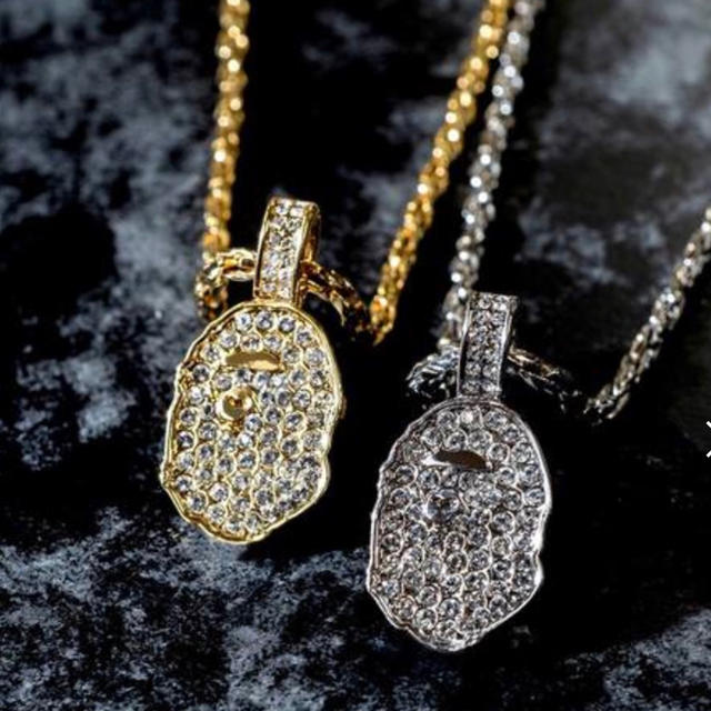 格安 BAPE RHINESTONE APE HEAD NECKLACE